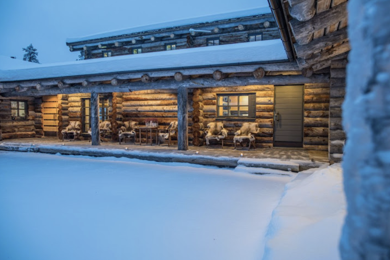 Arctic TreeHouse Hotel 6